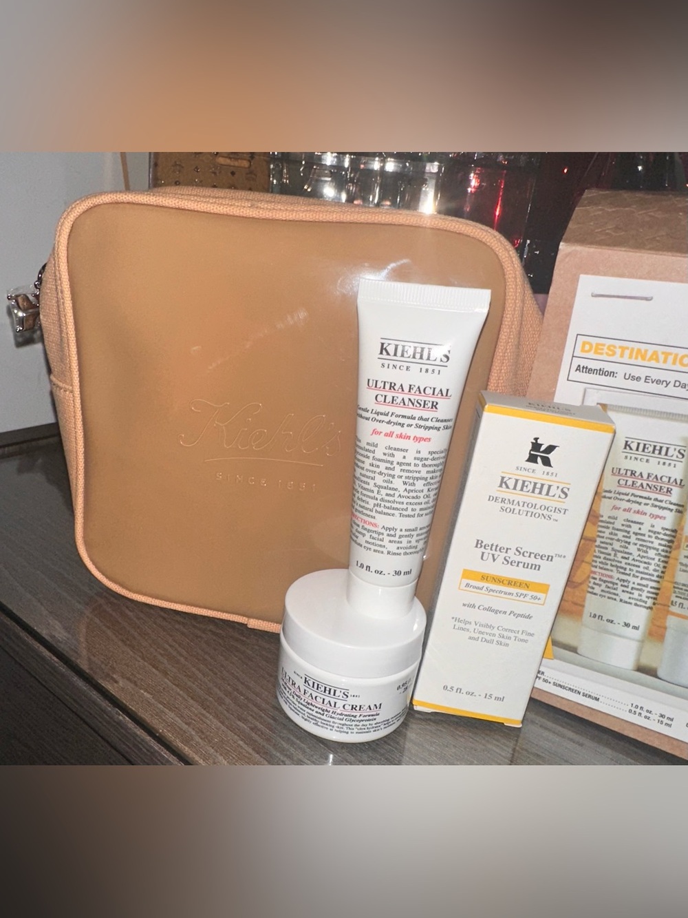 Kiehl's Destination Radiant Skin Set - Picture 12 of 14
